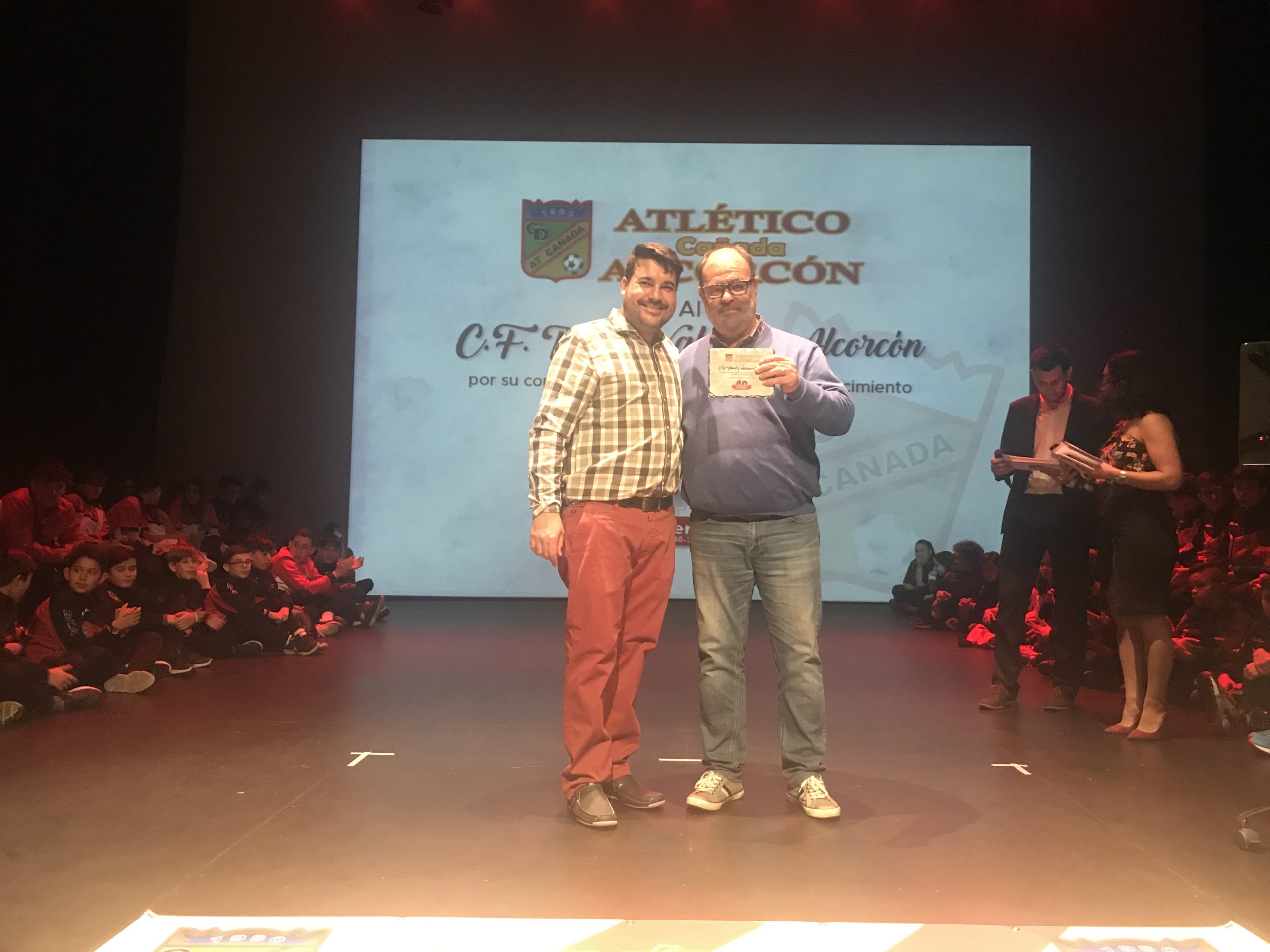 El TrivalValderas, galardonado en la Gala 40 Aniversario del Atlético Cañada Alcorcón